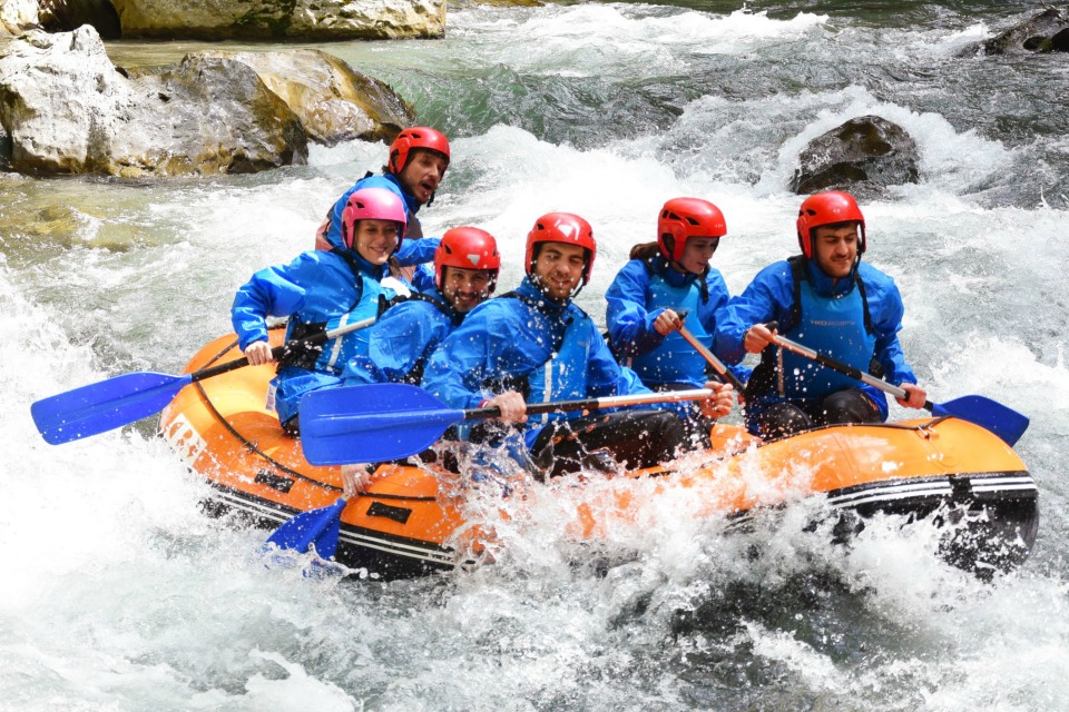 rafting lao
